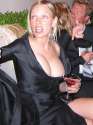 uma_thurman_breasts.jpg