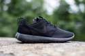 nike-roshe-run-blackout.jpg