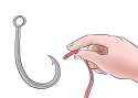 aid278241-728px-Bait-a-Worm-Step-2.jpg