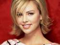 4223561-charlize-theron-37-normal.jpg