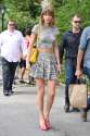 taylor swift hot legs.jpg
