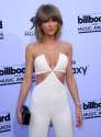 taylor swift billboard awards (1).jpg