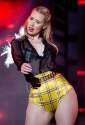iggy-azalea-performs-fancy-at-mtv-woodie-awards.jpg