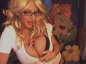 white-cleavage-0020.jpg