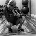 sheworksout.jpg