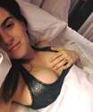 jojo_bed_cleavage.jpg