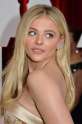 chloe-grace-oscars-22feb15-06.jpg