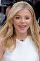 Chloe-Grace-Moretz-sur-le-tournage-de-l-emission-Good-morning-America-a-New-York-le-18-aout-2014_portrait_w674.jpg