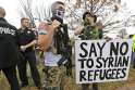 anti_muslim_protesters.jpg