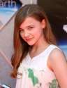 94859_Mansion_of_Celebs_Chloe_Moretz_004_004_122_665lo.jpg