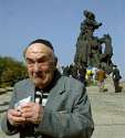 babi-yar-relative-ukraine-092903jpg-646904ad4de64783_large.jpg