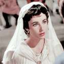 Elizabeth Taylor (5).gif