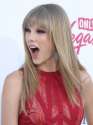 TAYLOR-SWIFT-at-2012-Billboard-Music-Awards-in-Las-Vegas-4.jpg