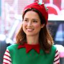 Ellie-Kemper-Elf-Unbreakable-Kimmy-Schmidt-Set.jpg