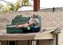 funny_redneck_sofa.jpg