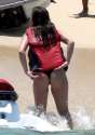 Demi Lovato mexico Beach (13).jpg