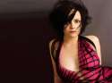 christina-ricci-wallpaper-weight-459ef284cc66566f4bdbe5b8aa6cf370-large-1148083.jpg