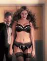 kelly_brooks_sizzles_in_sexy_gifs_15.gif