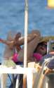 6heather_graham_bikini_italy_03.jpg