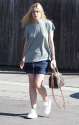elle-fanning-arrives-at-a-hair-salon-in-beverly-hills-08-24-2015_6.jpg