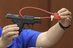 160512-zimmerman-gun-mn-0730_fb7bfa6f5441bbbf26eba59ea13a94ad.nbcnews-ux-2880-1000.jpg