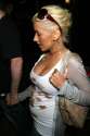 christina-aguilera-pregnant-75b10bed22b03e5396771758b4e3f512-large-898080.jpg