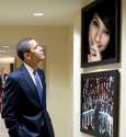 obama looks at Boxxy.jpg