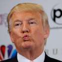 trump-kiss.jpg