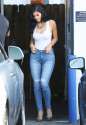kylie-jenner-in-jeans-at-a-studio-in-van-nuys-07-27-2015_16.jpg