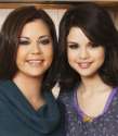 selena and mom.jpg