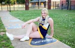 thickthighedteen.jpg