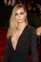 0010163319681_25_Cara+Delevingne+Red+Carpet+Arrivals+Met+Gala+qtF5zskxZ_0x.jpg
