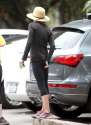 Julie-Bowen-Booty-in-Tights--14.jpg