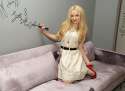 0425233741903_106_Dove Cameron-108-Mansion_of_Celebs.jpg
