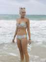 lindsay-lohan-bikini-nip-slip-honolulu-01-675x900.jpg