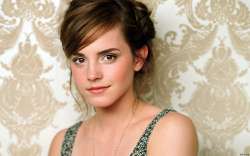 Emma-Watson-emma-watson-8948958-1920-1200.jpg