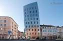 900762-Large-gehry-tower.jpg