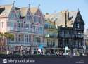 elizabethan-buildings-on-picturesque-dartmouth-harbour-dart-harbour-E0BH5D.jpg