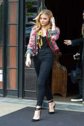 Chloë-Grace-Moretz-Feet-2248175.jpg