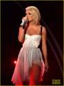carrie-underwood-sam-hunt-duet-grammys-2016-video-12.jpg