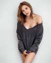 9c20218aefe6debf_ELIZABETH_OLSEN_GQ_OUTTAKE_ONE_SHOULDER_GREY_GRAY_OVERSIZED_SWEATER.png
