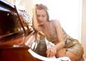 alexia-fast-846378043.jpg