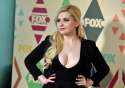 Abigail-Breslin-Cleavage.jpg