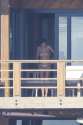 Cara-Delevingne-Topless-Paparazzi-004.jpg