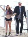ariel-winter-buttcheeks-burt-reynolds-0609-02.jpg