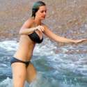 Katy-Perry-Bikini-Pictures-In-Hawaii-08.jpg