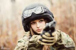 hottie soldier.jpg