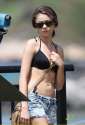 sarah hyland scar.jpg