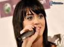 katy-perry,-mikrofon-149293.jpg