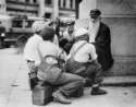 civil war vet telling stories.jpg
